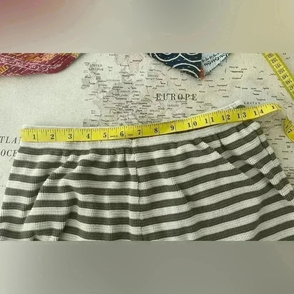 RYLEE + CRU  Striped Waffle Knit Shorts High Rise  Size Small - Picture 3 of 7